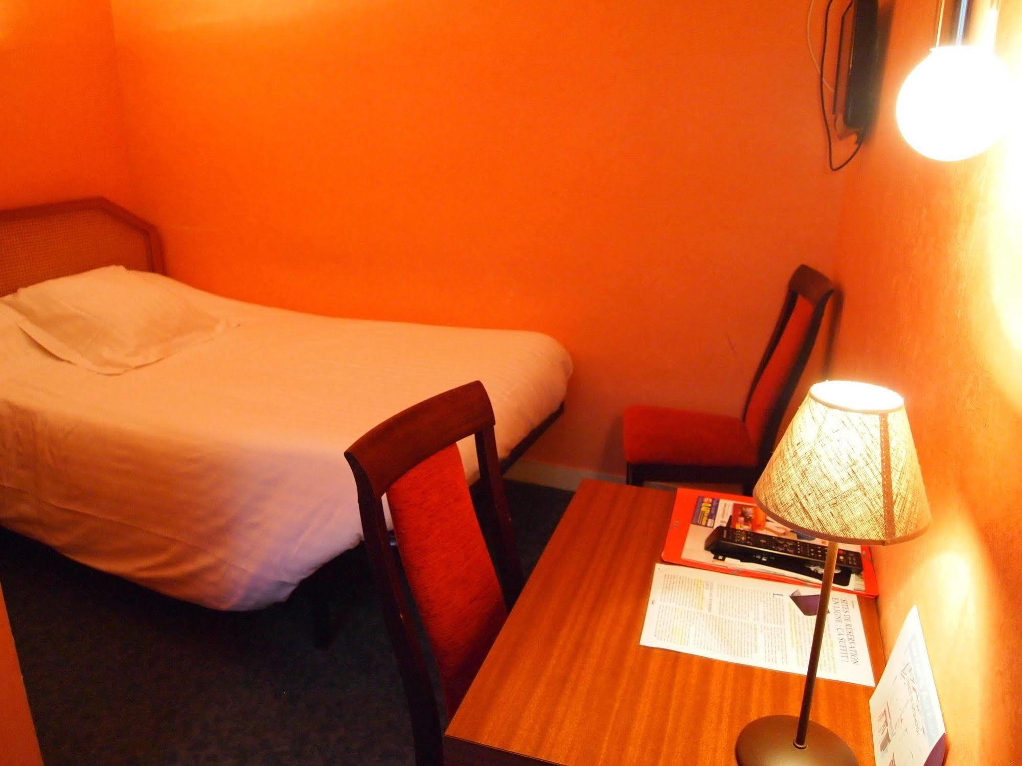 Hotel Le Petit Billot Vitré Eksteriør bilde
