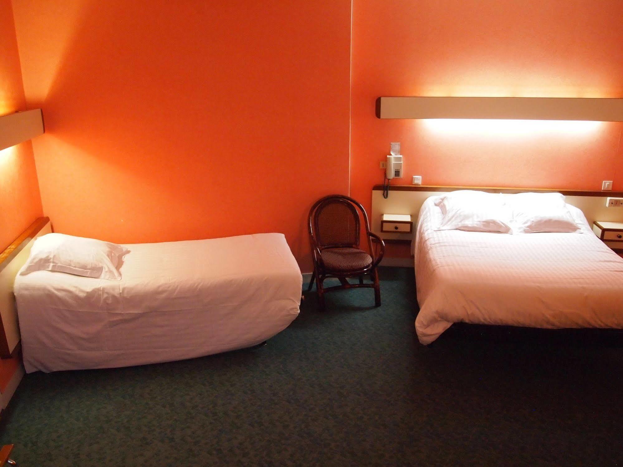 Hotel Le Petit Billot Vitré Eksteriør bilde